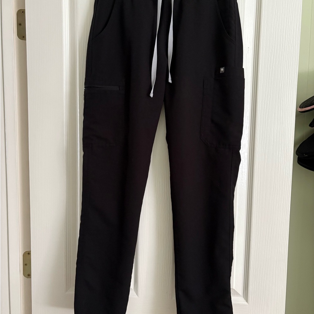 Figs - YOLA Black Scrub Pants